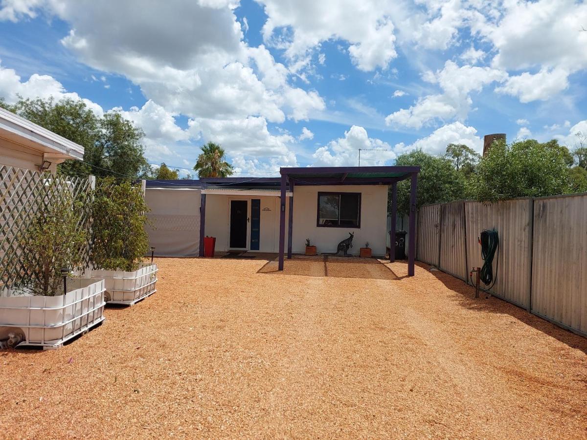 Lavender Cottage - At Home In Lightning Ridge Esterno foto